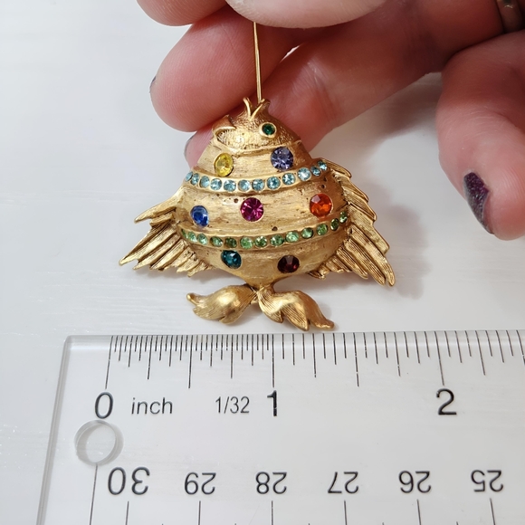 Vintage Butler and Wilson Multi color Crystal Pave Gold tone Fish Brooch Pin - Picture 6 of 10